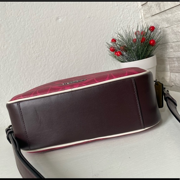 Coach Jes Crossbody Blocked Sig Canvas - Picture 5 of 8